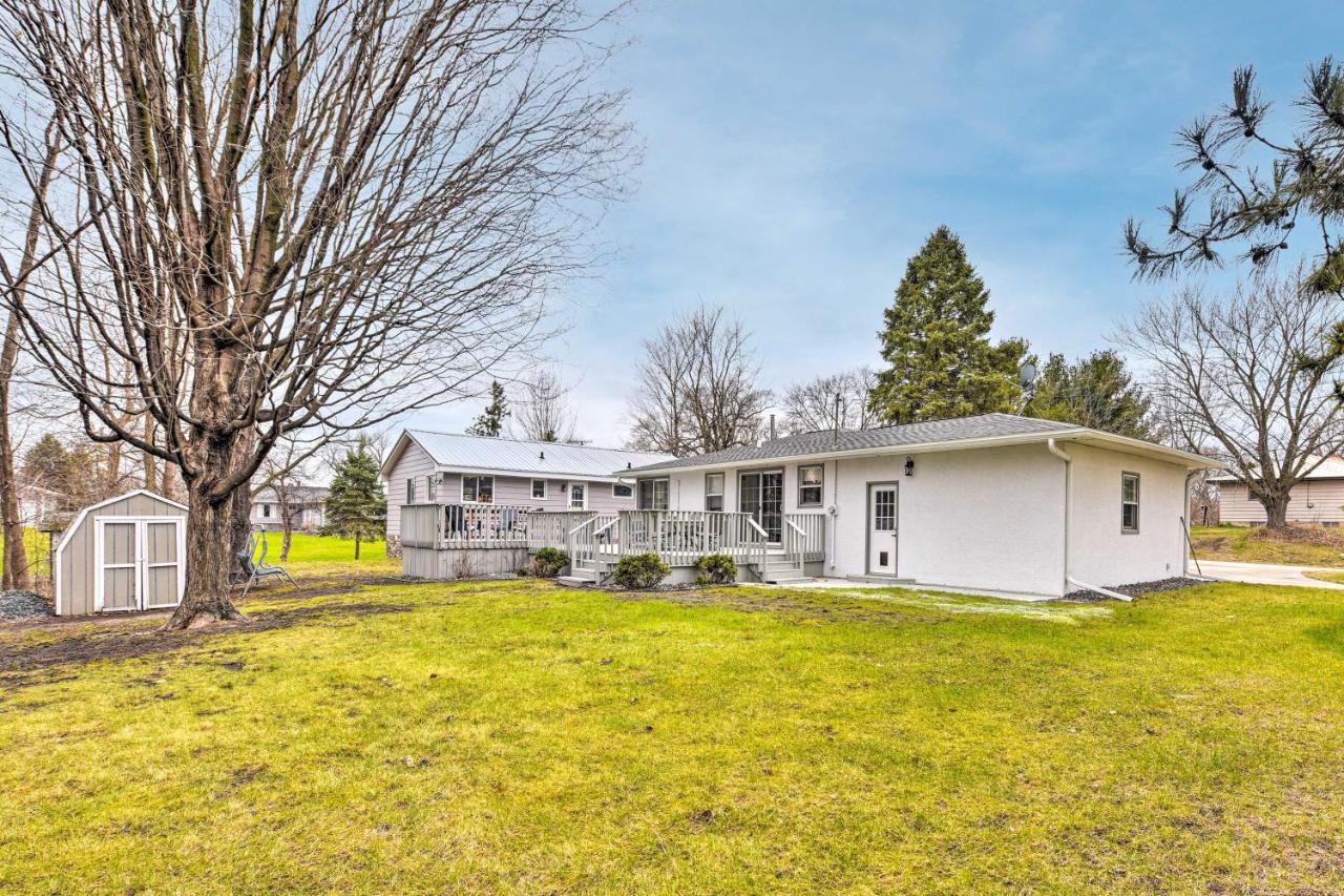 Charming Retreat With Deck - Walk To Lake Pepin Exterior photo