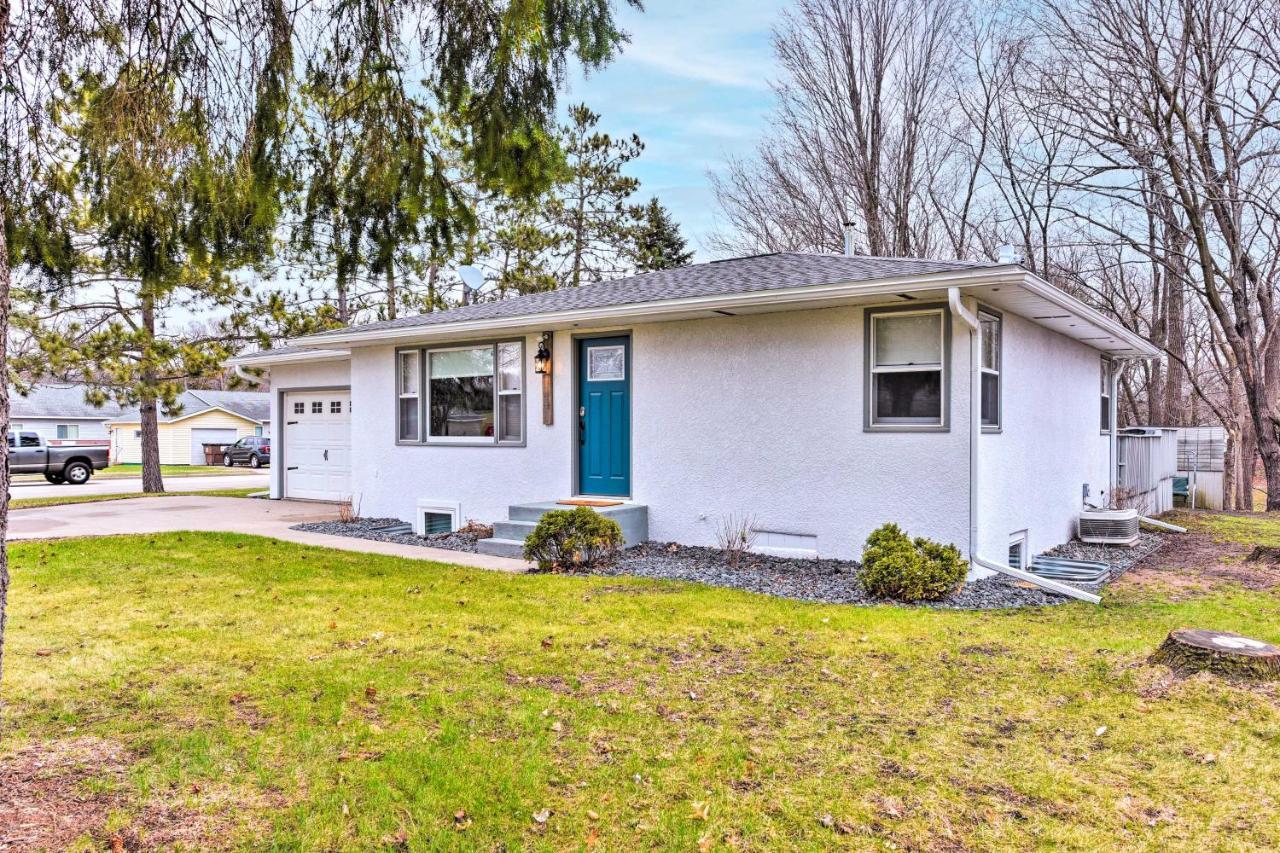 Charming Retreat With Deck - Walk To Lake Pepin Exterior photo