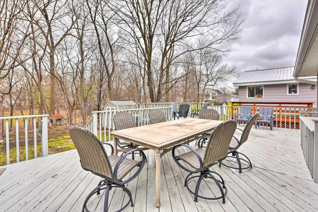 Charming Retreat With Deck - Walk To Lake Pepin Exterior photo